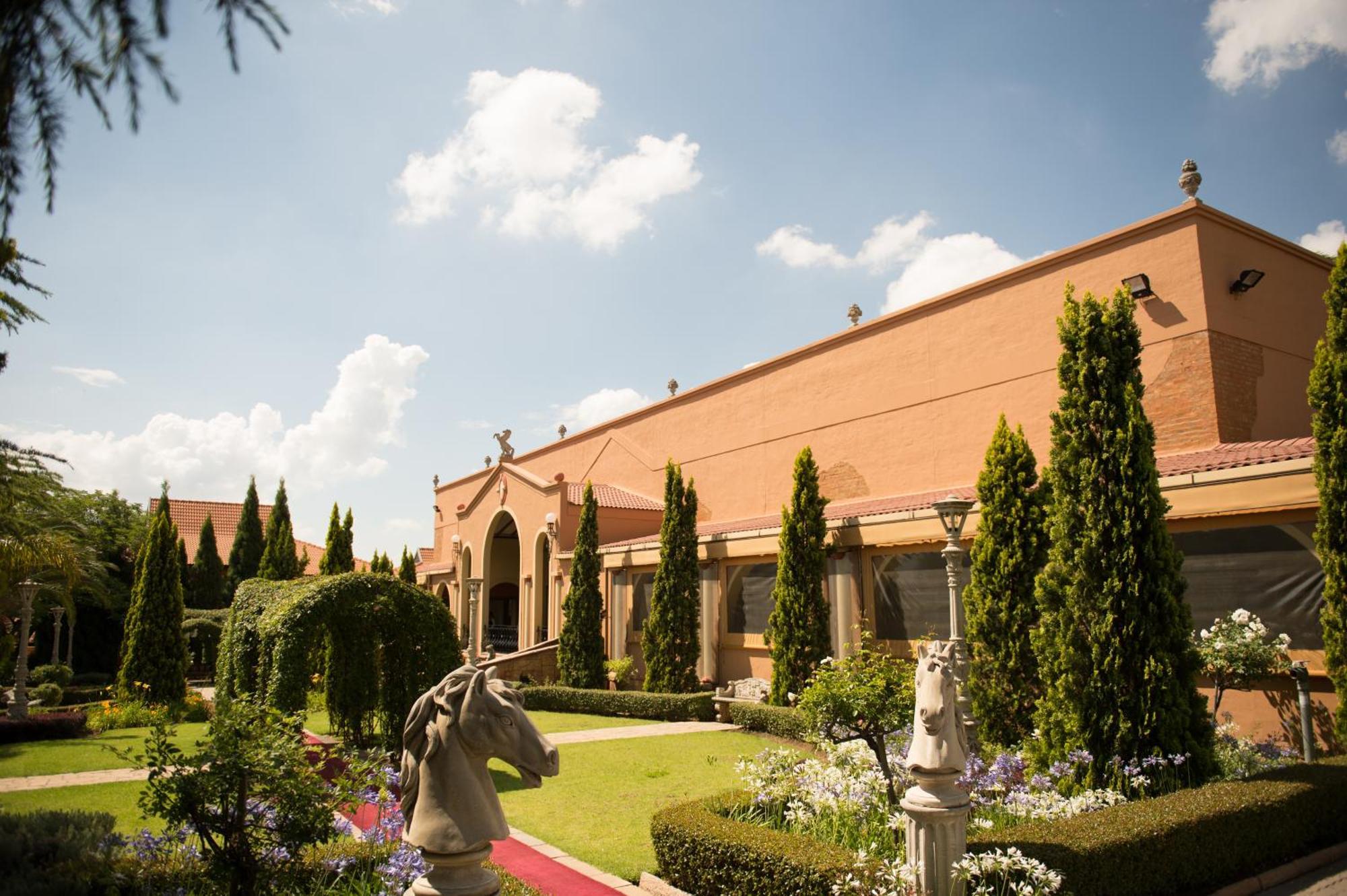 Midrand Conference Centre Hotel Exterior photo